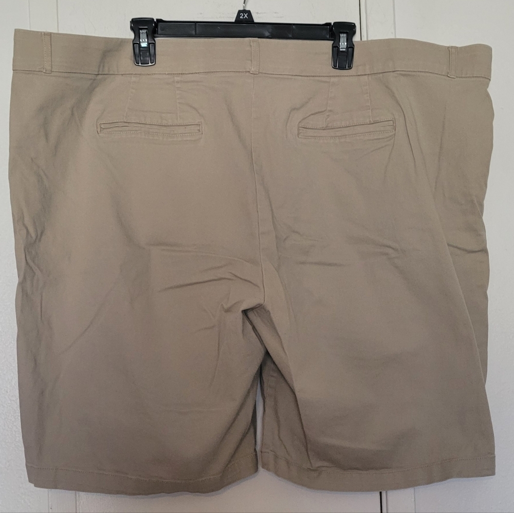 Women's Khaki Stretch Chino Shorts - Classic Casual Size 24W - Picture 8 of 8